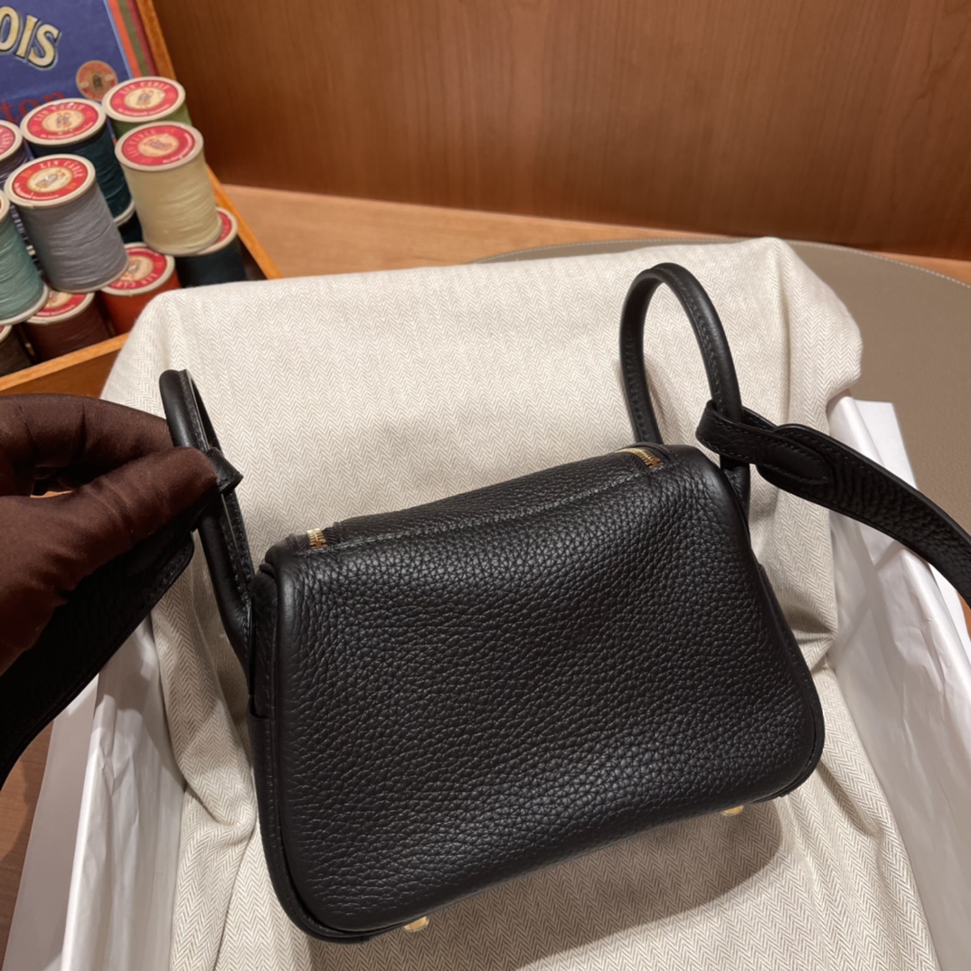 에르메스 미니 린디백 블랙 금장 끌레망스 가죽